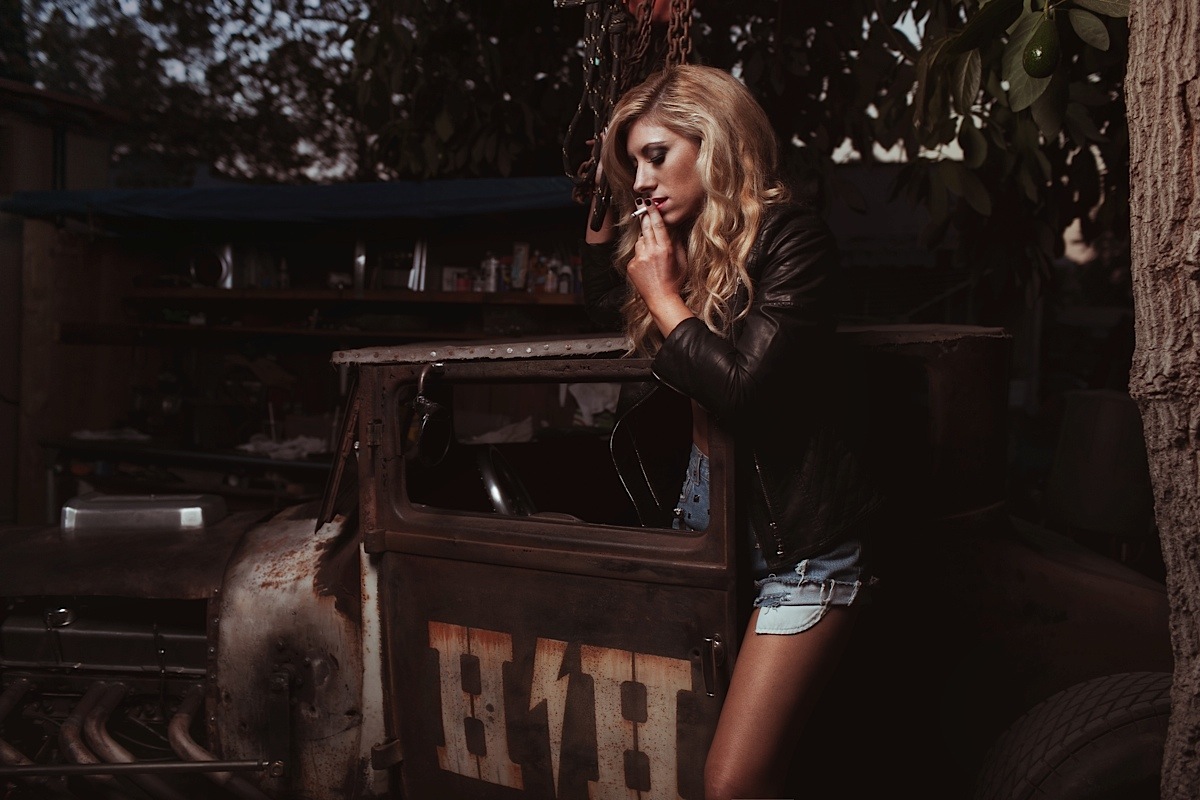 Rod Authority Certified Babe: Isabelle "Izzie" Merey
